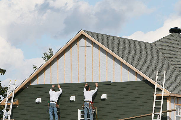 Professional Siding Installation technician working in Ellenboro, NC